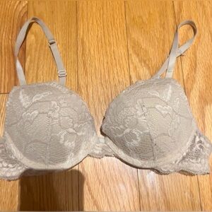 La Senza bra 32B nude cream lace trim sheer mesh straps women’s push up